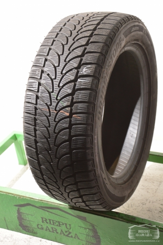 Bridgestone Blizzak LM-80 EVO