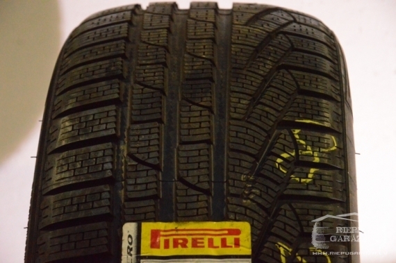 Pirelli SottoZero Winter 240 II