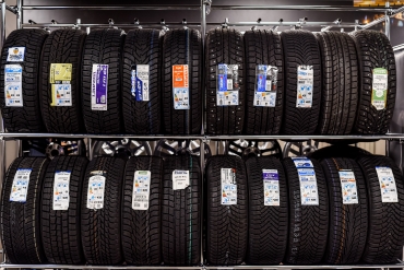 Ziemas riepu tipi: kādas ziemas riepas izvēlēties savam auto?