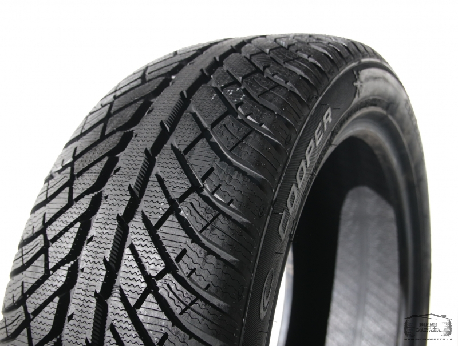 235/55 R18 Cooper DISCOVERER WINTER | Riepu Garāža