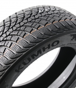 Kumho WinterCraft WP71 - 255/45 R18