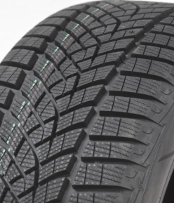 Goodyear UltraGrip Performance+ SUV - 235/65