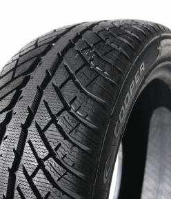 Cooper DISCOVERER WINTER - 235/55 R17