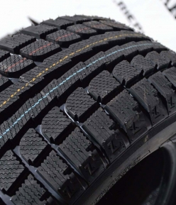 Antares Grip 20 - 215/65 R16