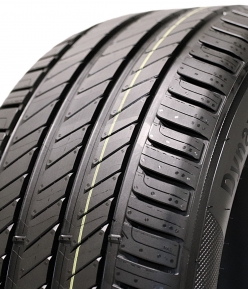 Kleber DYNAXER HP5 - 215/45 R20