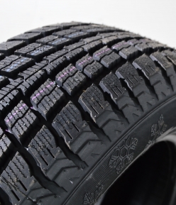 Kenda KR 27 - 235/65 R17