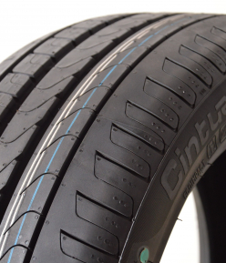 Pirelli Cinturato P7 - 205/55 R16