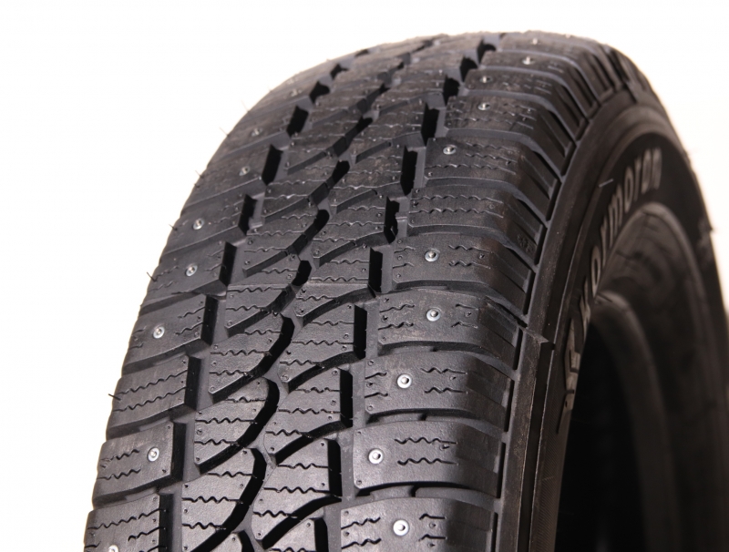 Kormoran VanPro Winter studded 215/65 R16