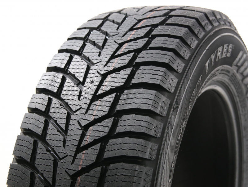 Nokian SNOWPROOF C 3PMSF 215/60 R17