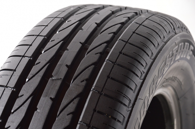Bridgestone Dueler H/P DOT2013-2017 255/60 R18