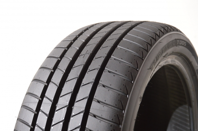 Bridgestone T005 DOT2019-2021 225/55 R17 97W