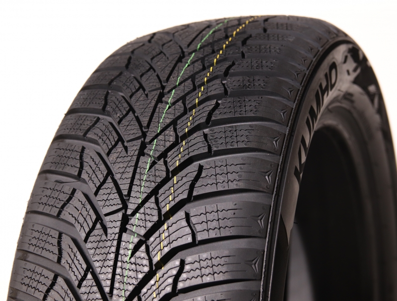Kumho WP52 EV 3PMSF 235/60 R18