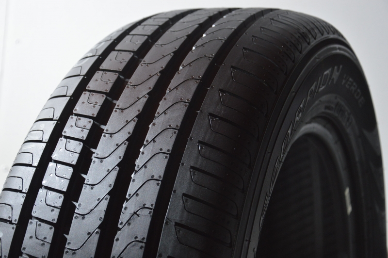 Pirelli Scorpion Verde DOT2018 215/60 R17