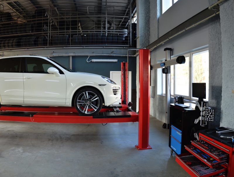 Pazīmes, kas liecina – tavam auto nepieciešama riteņu ģeometrijas pārbaude