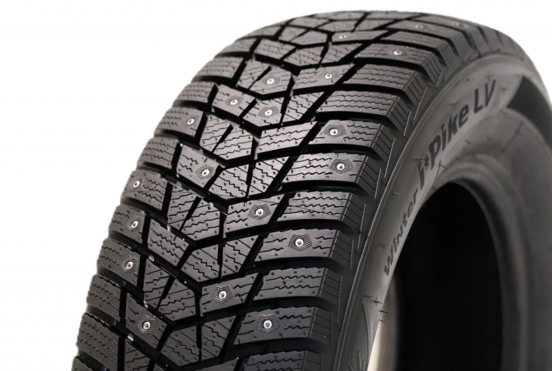 Hankook RW15 studded 215/65 R16 C
