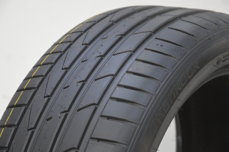 Hankook K117 DOT2015 245/45 R18 96W