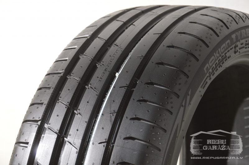 225/55 R17 Nokian Powerproof | Riepu Garāža